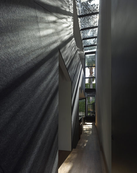 Law Street House by Muir Mendes
