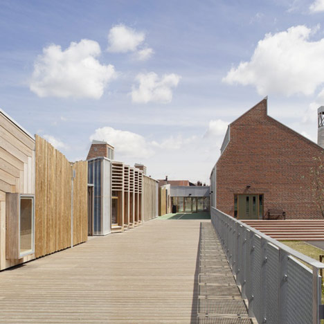 Sandal Magna Community Primary School by Sarah Wigglesworth Architects