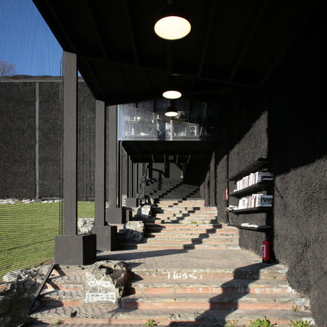 NO99 Straw Theatre by Salto Architects NO99 Straw Theatre by Salto Architects