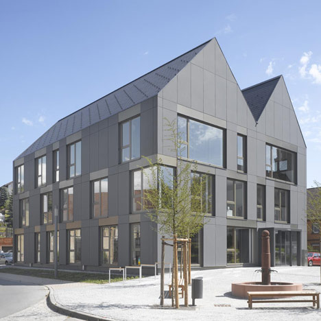 Townhall Schefflenz by Glück+Partner