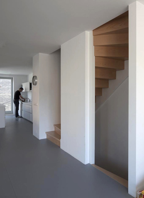 Twisted Corner by Sophie Valla Architects