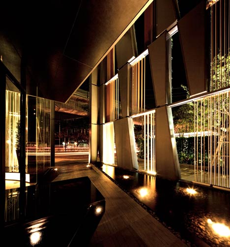 Vertical Living Gallery by Sansiri and Shma Vertical Living Gallery by Sansiri and Shma