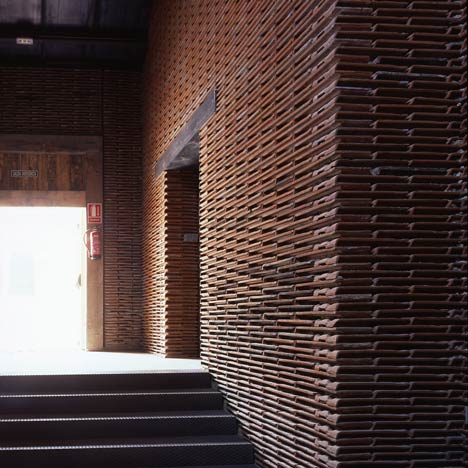 Warehouse 8B by Arturo Franco Office for Architecture Warehouse 8B by Arturo Franco Office for Architecture