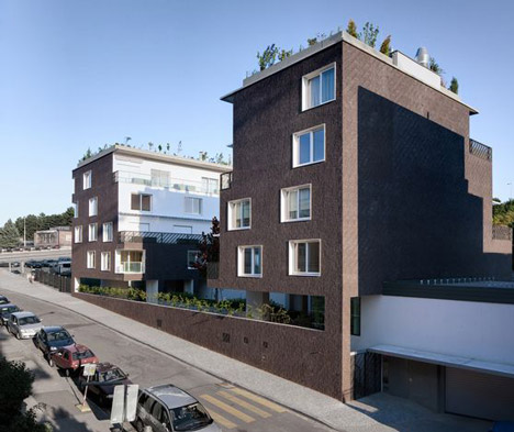 Apartment building by Znamení Čtyř Apartment building by Znamení Čtyř