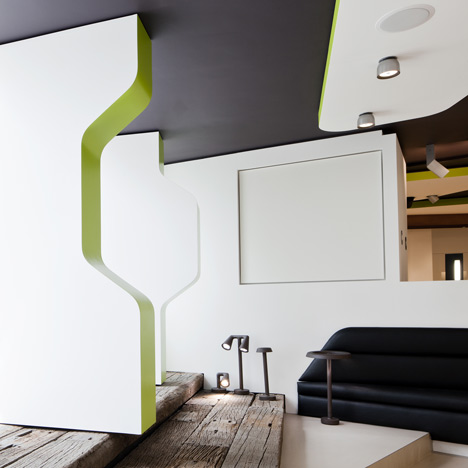 Atrium by Studio RHE