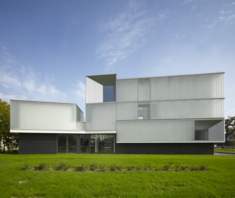 Domus Technica by Iotti + Pavarani Domus Technica by Iotti + Pavarani