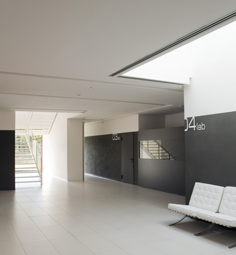 Domus Technica by Iotti + Pavarani Domus Technica by Iotti + Pavarani