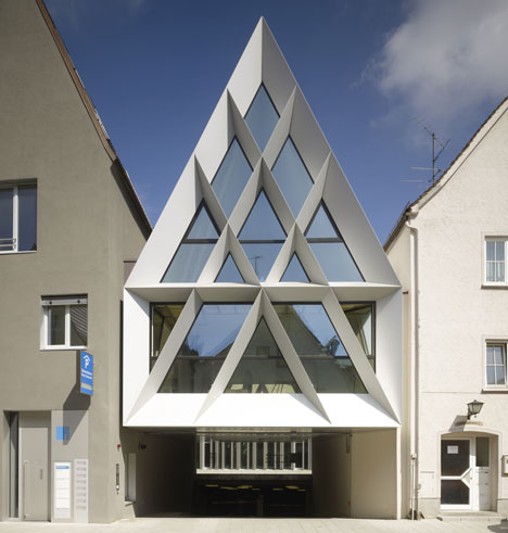 Elsbethen Site by Trint + Kreuder d.n.a Elsbethen Site by Trint + Kreuder d.n.a