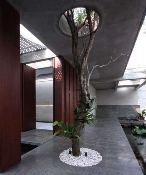 R-House by Budi Pradono R-House by Budi Pradono