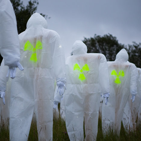 Radioactive Control by Luzinterruptus
