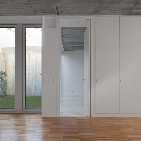 Santa Isabel Houses by Bak Gordon