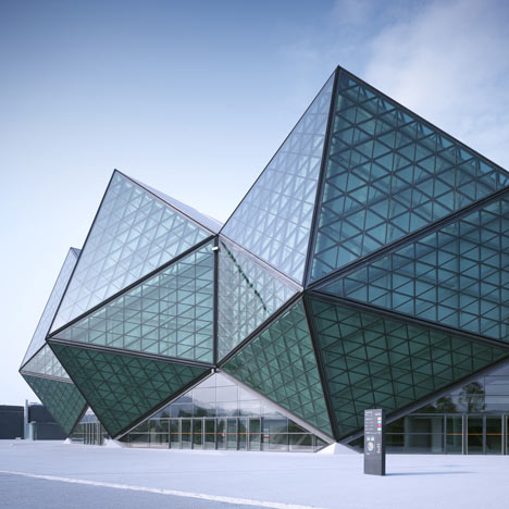 Universiade 2011 Sports Centre by GMP Architekten