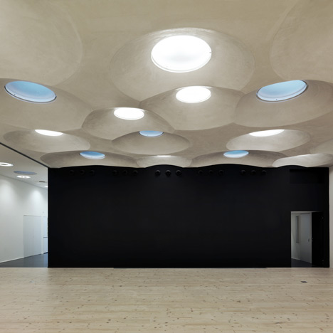 Zona K by Pietro Bagnoli and Franco Tagliabue