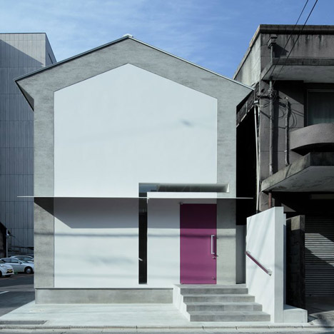Keyhole House by Eastern Design Office Keyhole House by Eastern Design Office