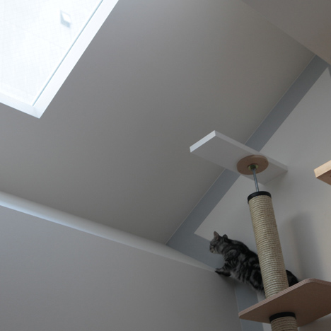 Keyhole House by Eastern Design Office Keyhole House by Eastern Design Office