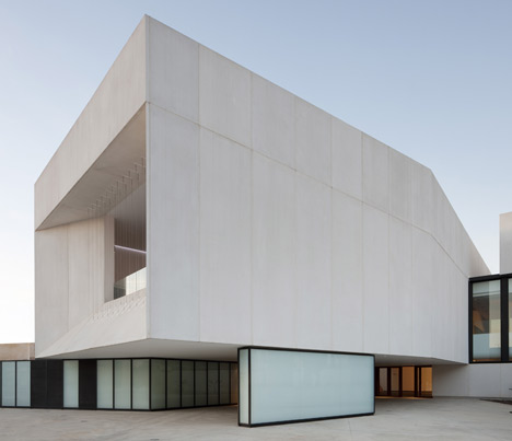 Theatre in Almonte by Donaire Arquitectos