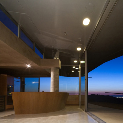 747 Wing House by Studio of Environmental Architecture 747 Wing House by Studio of Environmental Architecture