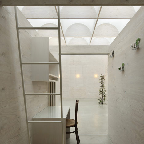 Daylight House by Takeshi Hosaka