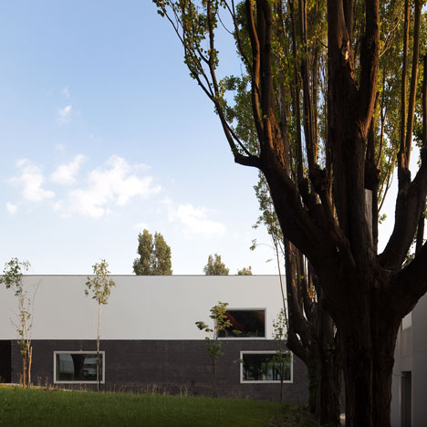 Garcia D’Orta Secondary School by Bak Gordon Garcia D’Orta Secondary School by Bak Gordon