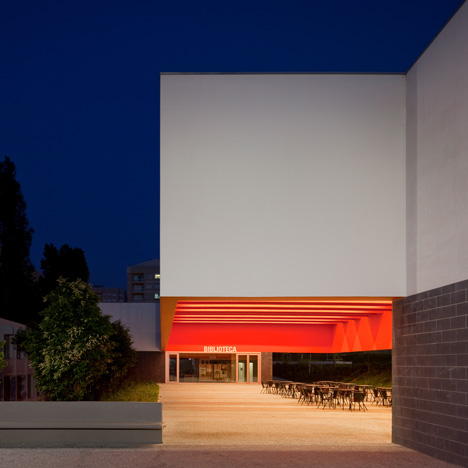 Garcia D’Orta Secondary School by Bak Gordon Garcia D’Orta Secondary School by Bak Gordon