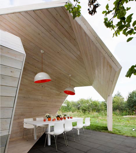 Gazebo for TV show by Za Bor Architects