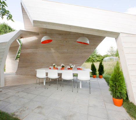 Gazebo for TV show by Za Bor Architects