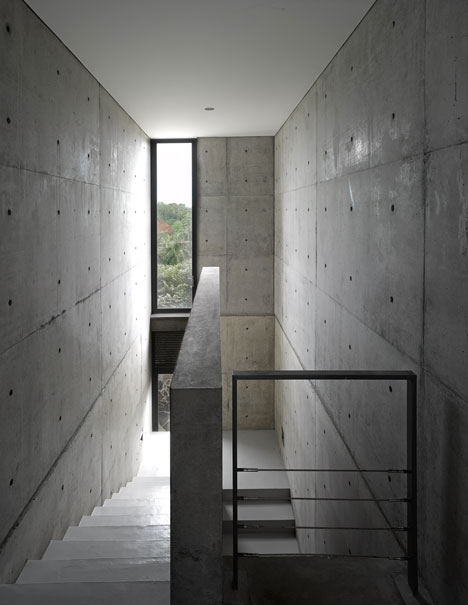 House in Sri Lanka by Tadao Ando