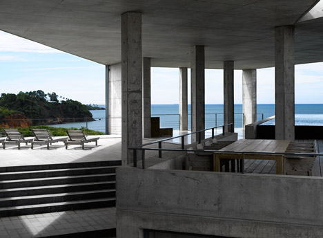 House in Sri Lanka by Tadao Ando