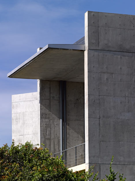 House in Sri Lanka by Tadao Ando
