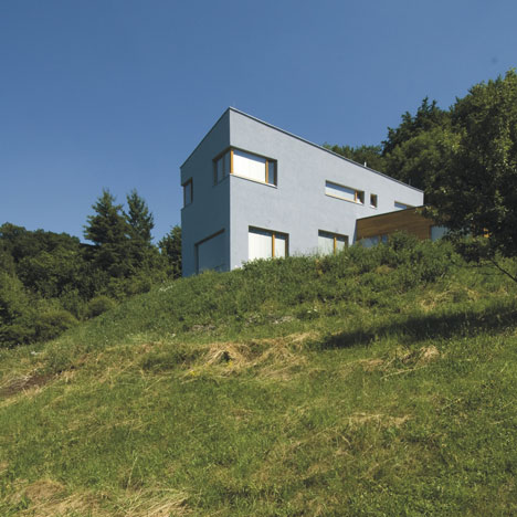 House in Střekov II by 3+1 Architekti