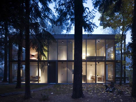Minimumhouse by Scheidt Kasprusch Architekten