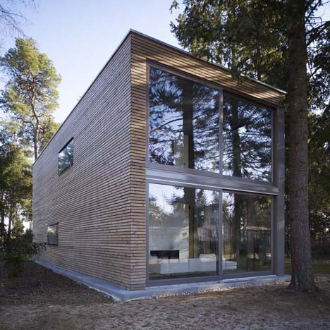 Minimumhouse by Scheidt Kasprusch Architekten