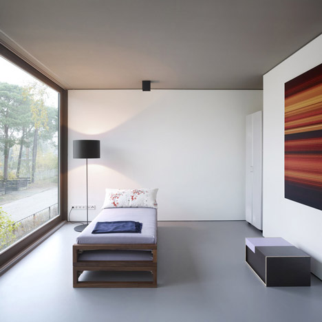 Minimumhouse by Scheidt Kasprusch Architekten