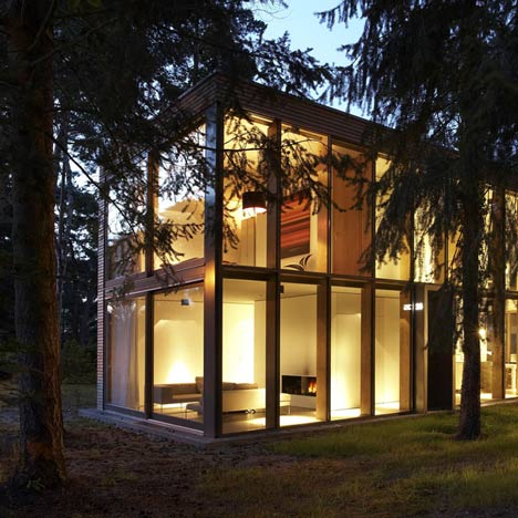 Minimumhouse by Scheidt Kasprusch Architekten