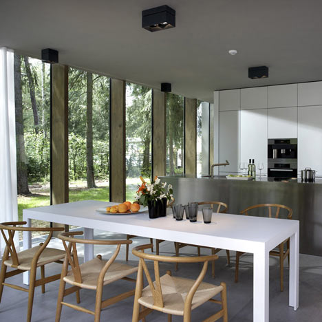 Minimumhouse by Scheidt Kasprusch Architekten