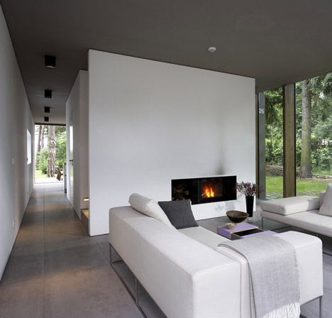 Minimumhouse by Scheidt Kasprusch Architekten