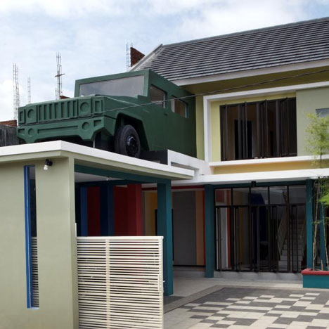 Officer House by Gayuh Budi Utomo