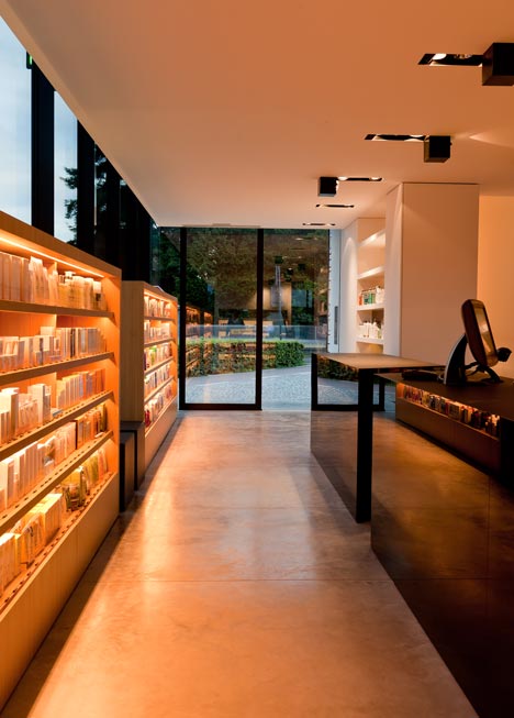 Pharmacy M by Caan Architecten