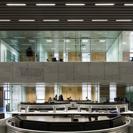Railway Control Centre by Moreno del Valle Arquitectos Railway Control Centre by Moreno del Valle Arquitectos