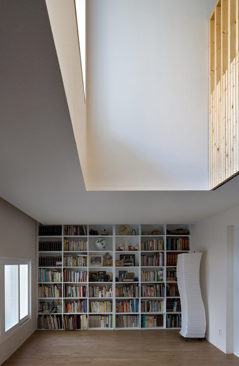 Renovation of Julia's Apartment by Moohoi Architecture Renovation of Julia's Apartment by Moohoi Architecture