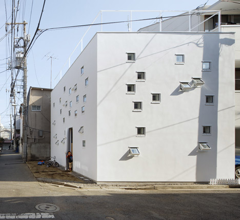 Room Room by Takeshi Hosaka Room Room by Takeshi Hosaka