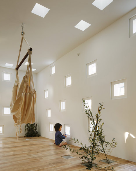 Room Room by Takeshi Hosaka Room Room by Takeshi Hosaka