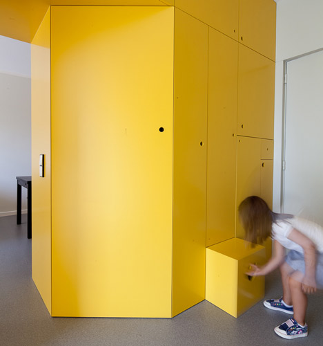Apartment by Pedro Varela and Renata Pinho Apartment by Pedro Varela and Renata Pinho