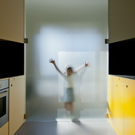 Apartment by Pedro Varela and Renata Pinho Apartment by Pedro Varela and Renata Pinho