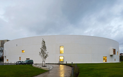 Carlos Santamaría Centre by JAAM Carlos Santamaría Centre by JAAM