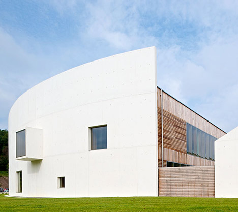 Carlos Santamaría Centre by JAAM Carlos Santamaría Centre by JAAM
