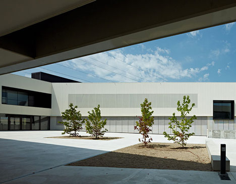 Castellbisbal School by MMDM Arquitectes