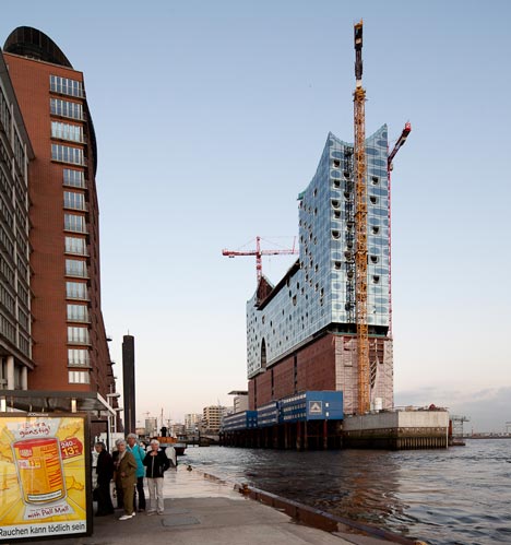 Elbphilharmonie by Herzog & de Meuron