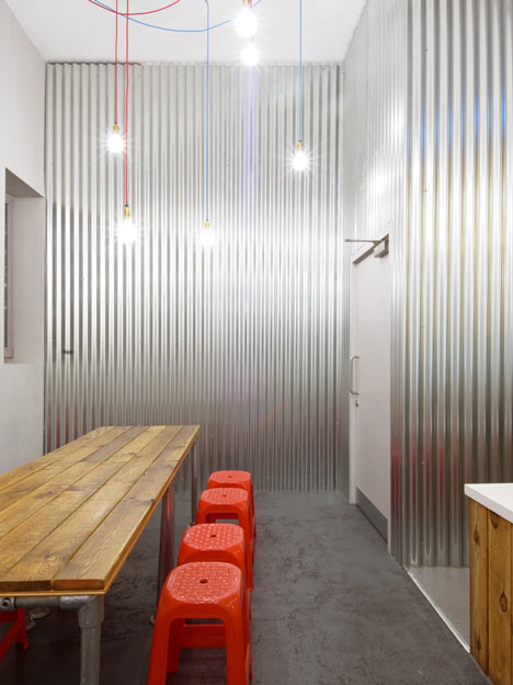 GRAB Thai Street Kitchen by Mansikkamäki+JOY GRAB Thai Street Kitchen by Mansikkamäki+JOY