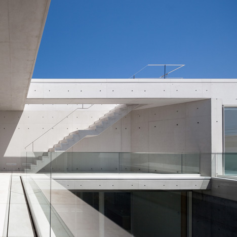 House in Leiria by ARX House in Leiria by ARX